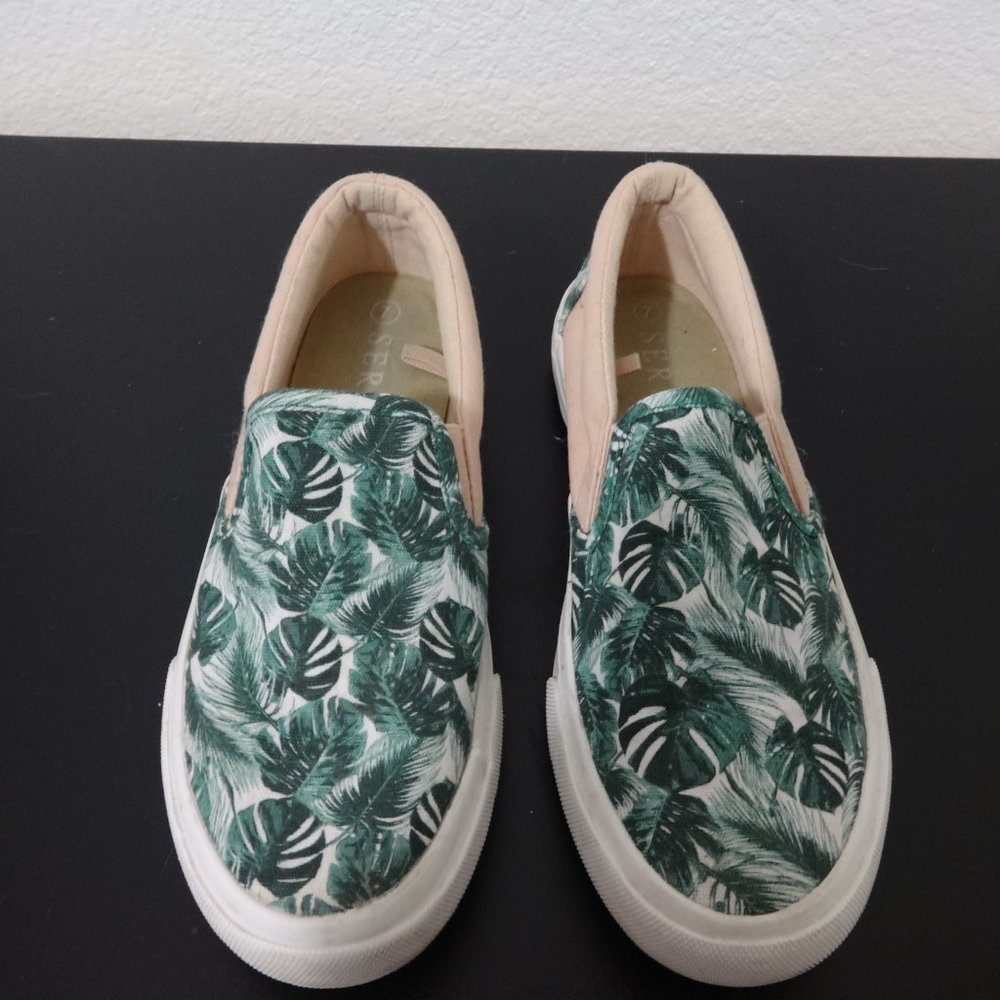 Serra pink and leaf print Vans slip-on